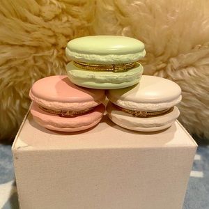Macaroon Shaped Trinket Box - Price for 1 Box